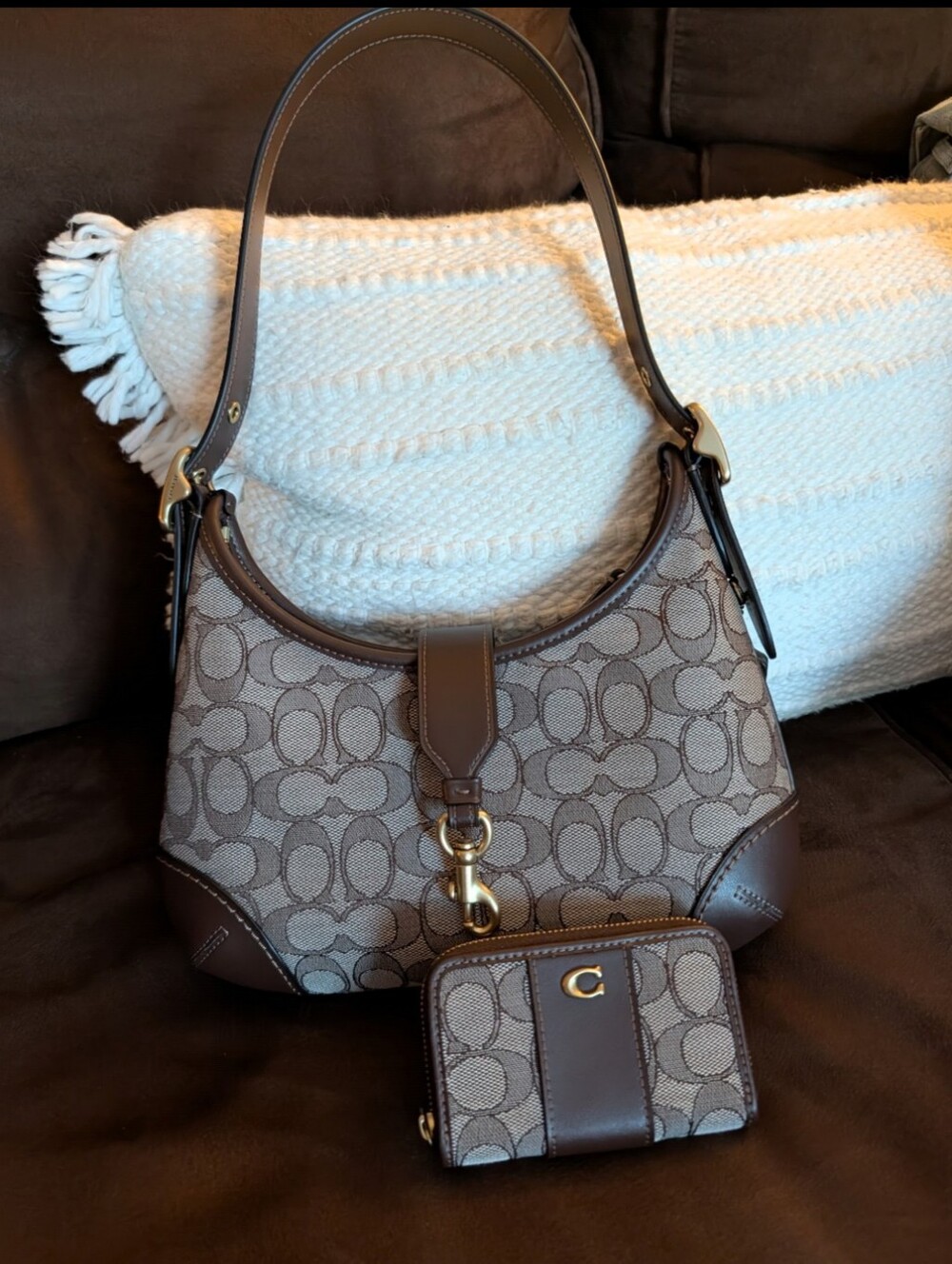 Coach Signature Shoulder Bag with Card Case-like New